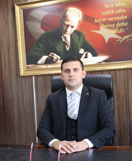 İlçemiz Kaymakamlığına atanan Kaymakam Mustafa Caner CULUKAR 06.09.2021 tarihinde görevine başlamıştır.